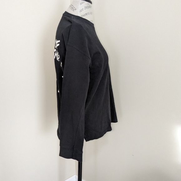 Kim Jones - Picture 5 of 6